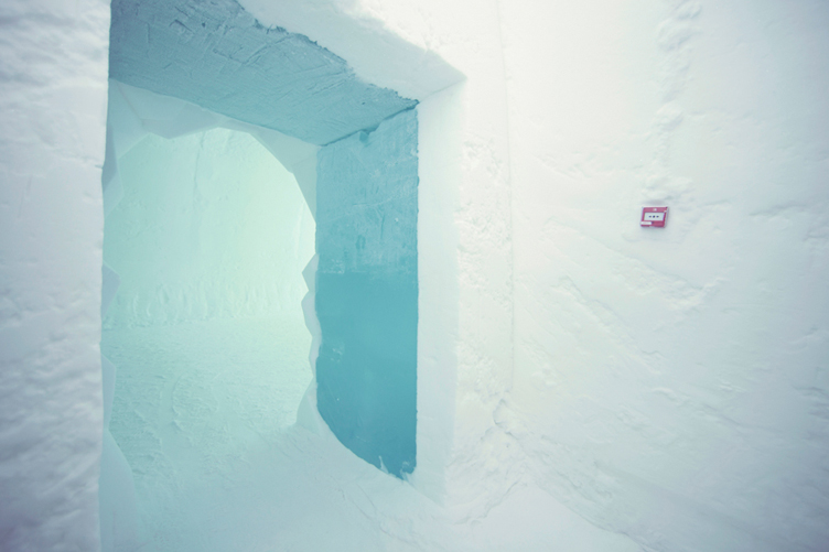 ICEHOTEL_03