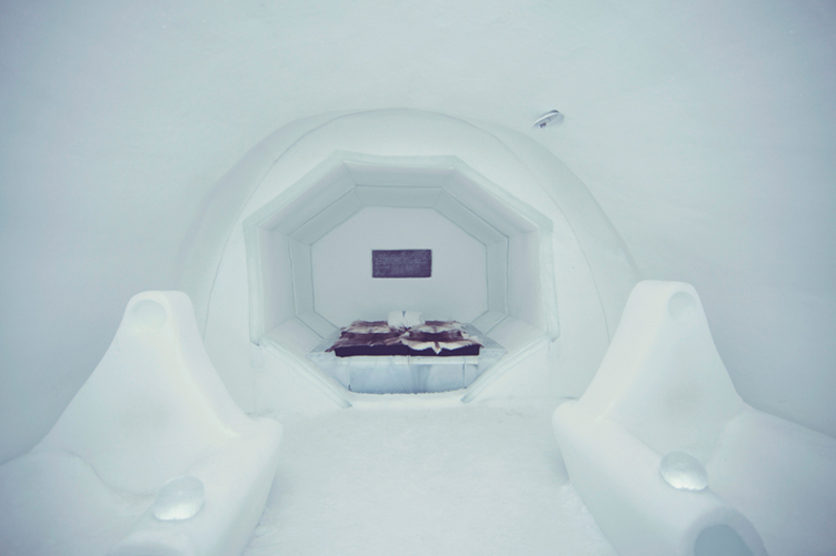 ICEHOTEL_VirginInSpace01