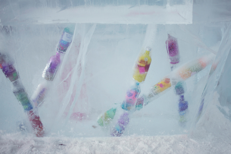 ICEHOTEL_icebar04
